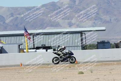 media/Oct-05-2025-CVMA (Sun) [[beeef4f201]]/Race 10-Formula Lightweight Twins Shootout/